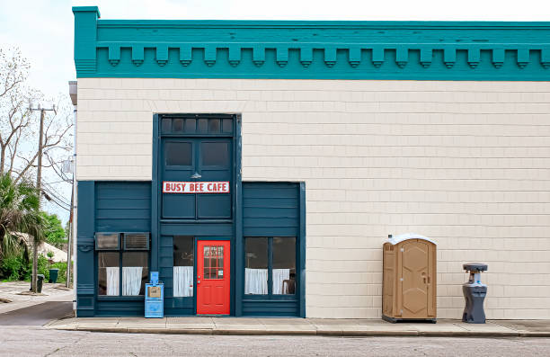 Best Porta potty rental near me  in Saranac, MI